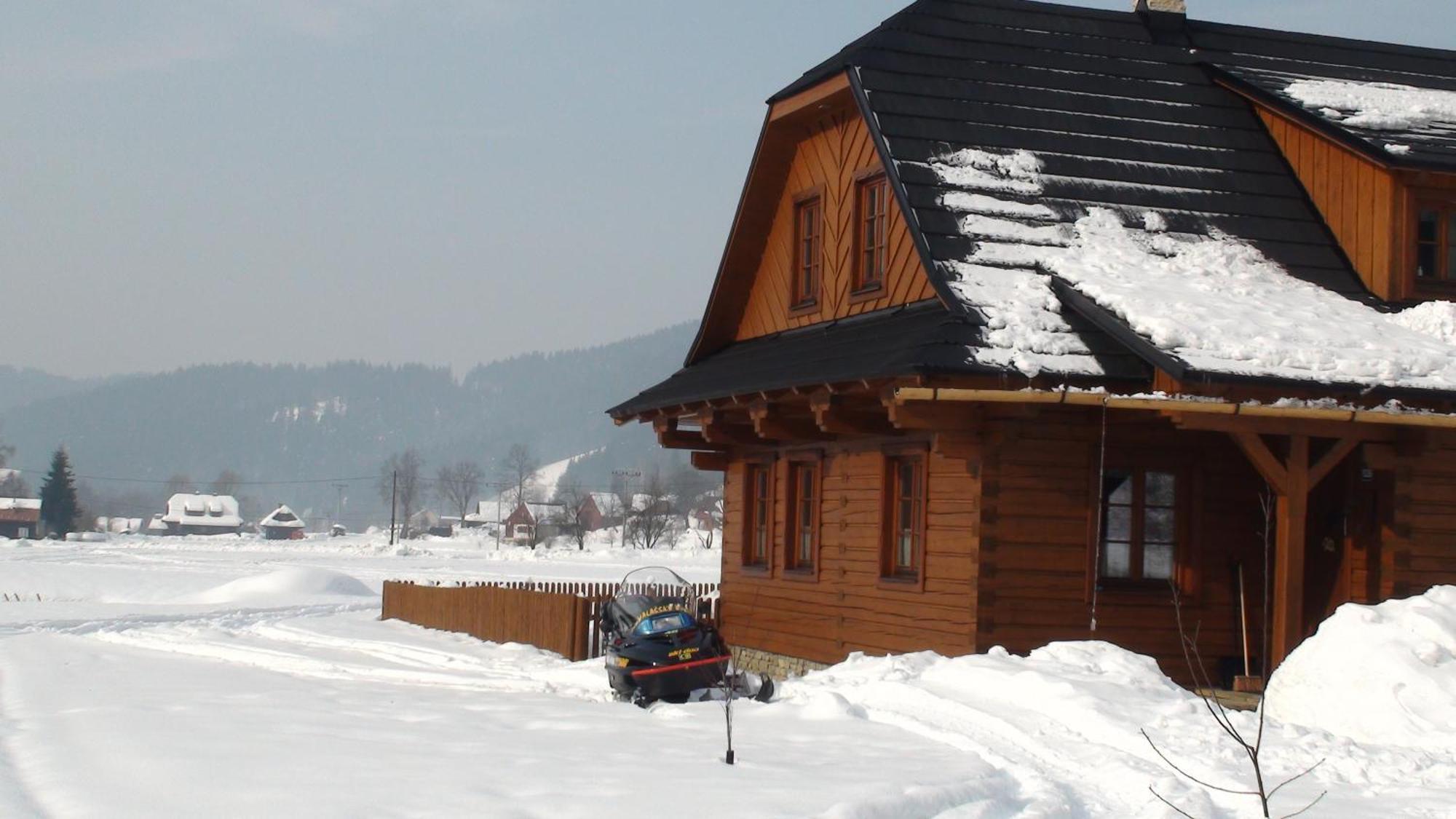 Valassky Dvur Velké Karlovice Exterior foto